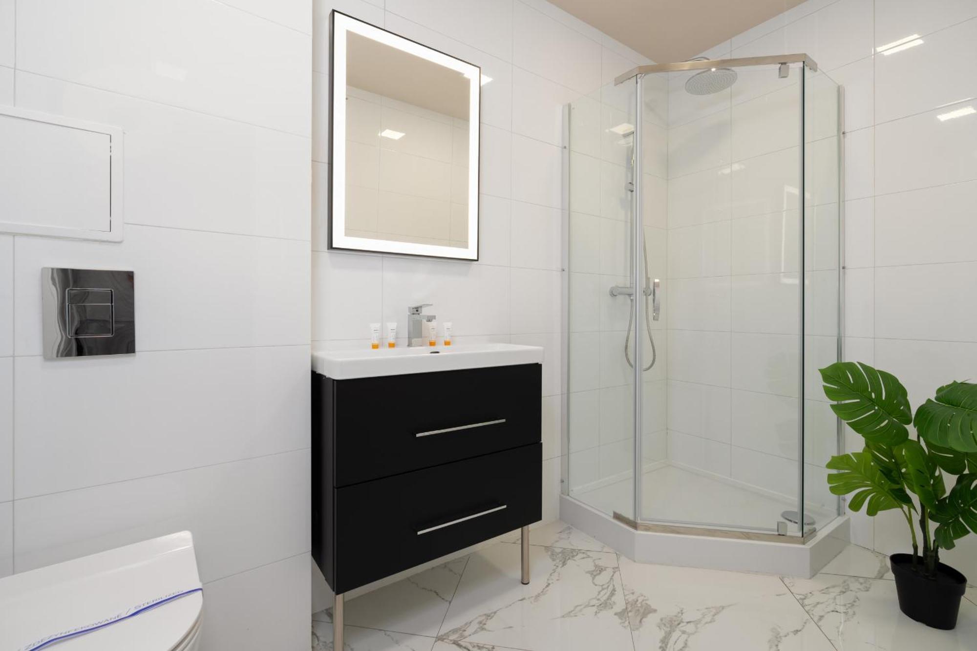 Apartment Underground Level Close To The Market Square In By Renters Poznan