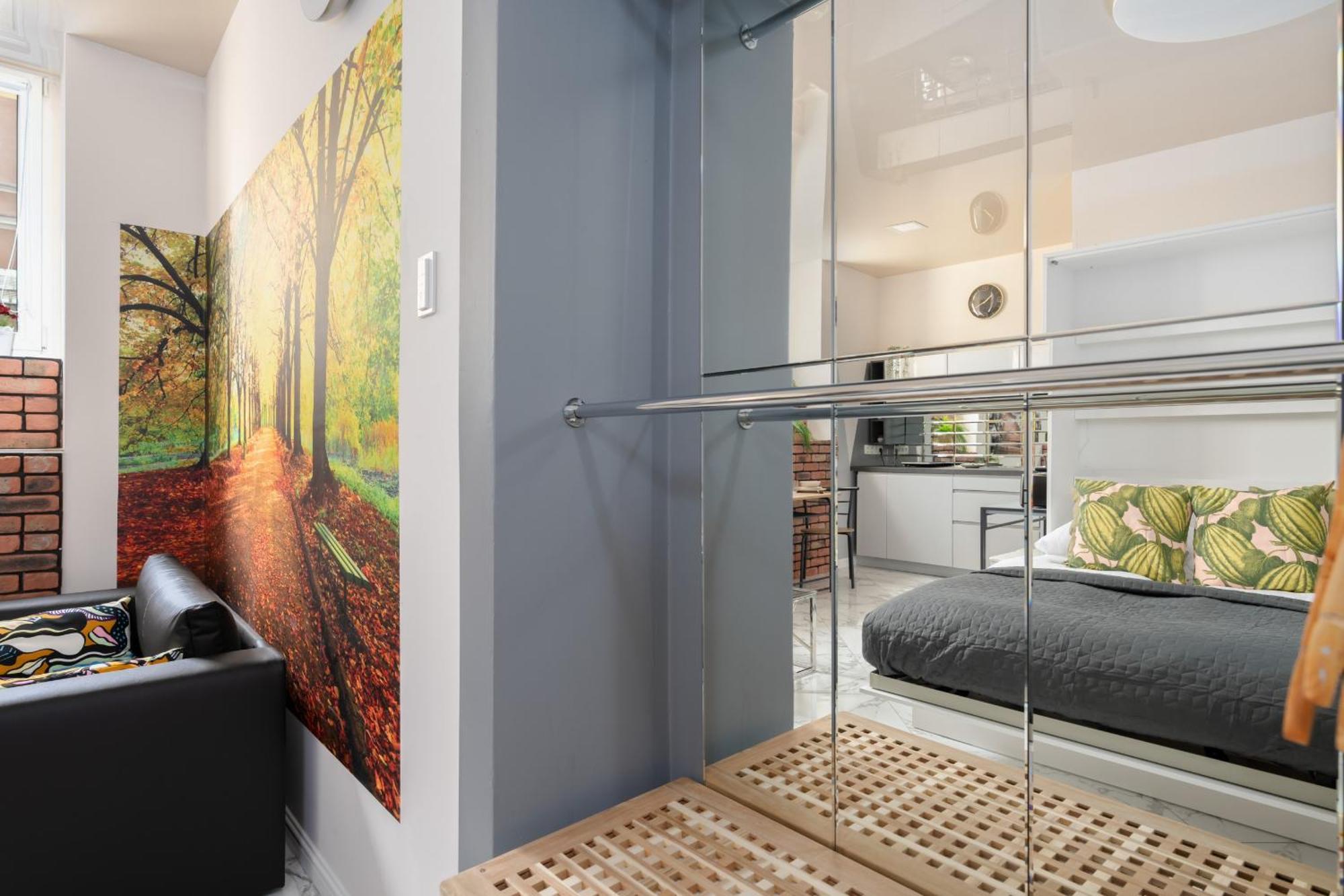 Underground Level Close To The Market Square In By Renters Apartment