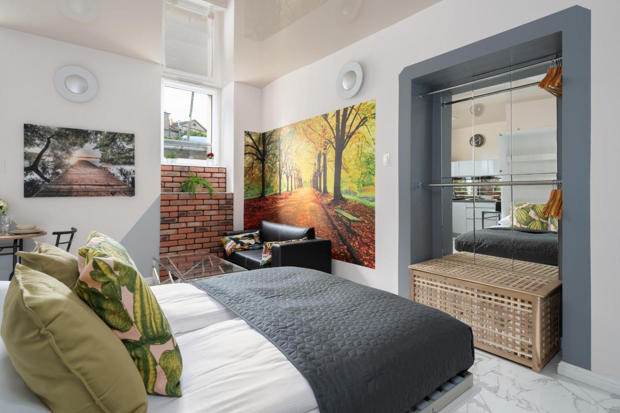 Apartment Underground Level Close To The Market Square In By Renters Poznan