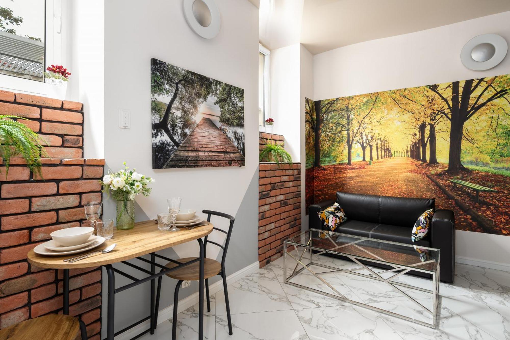Underground Level Close To The Market Square In By Renters * Poznan